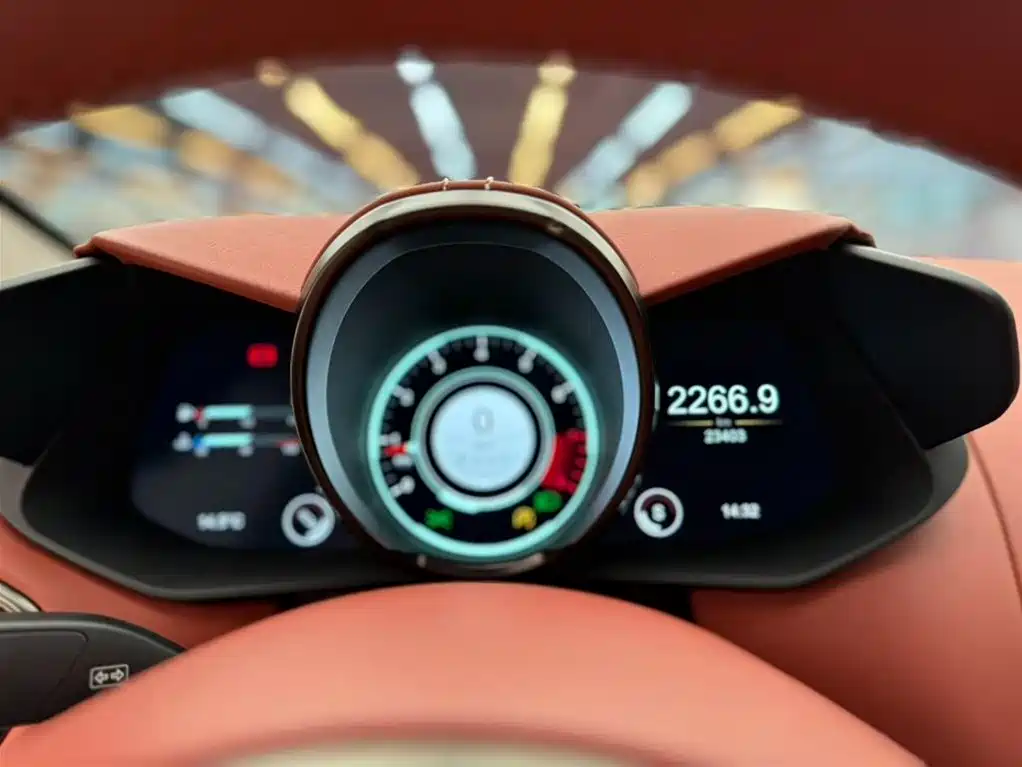 Aston Martin V8 Vantage 2019 2018 4.0T V8 Coupe