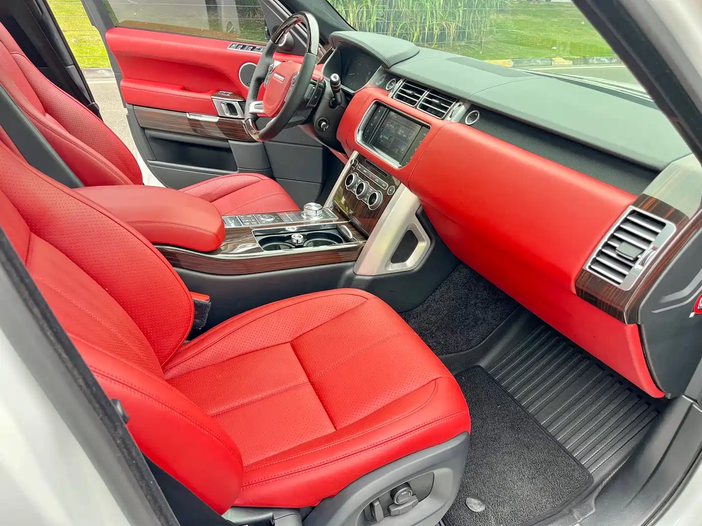 Land Rover Range Rover 2015 3.0 TDV6 Vogue фото 13