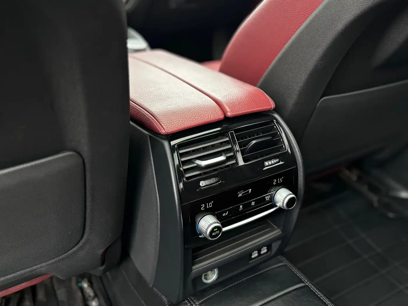 BMW 5 Series 2020 530Li Exclusive M Sport Package фото 22