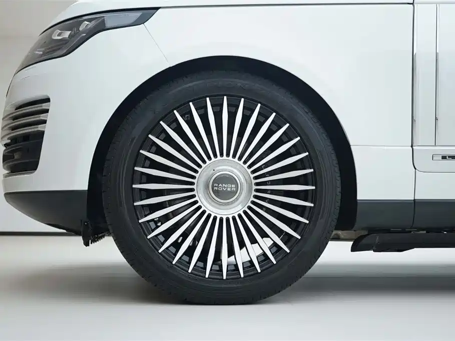 Land Rover Range Rover 2018 3.0 SC V6 Vogue Heritage Edition фото 15