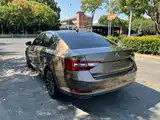 Photo 5 - Škoda Superb