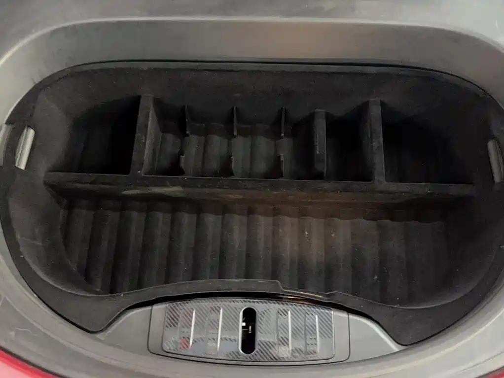 Фото 6 - Tesla Model 3