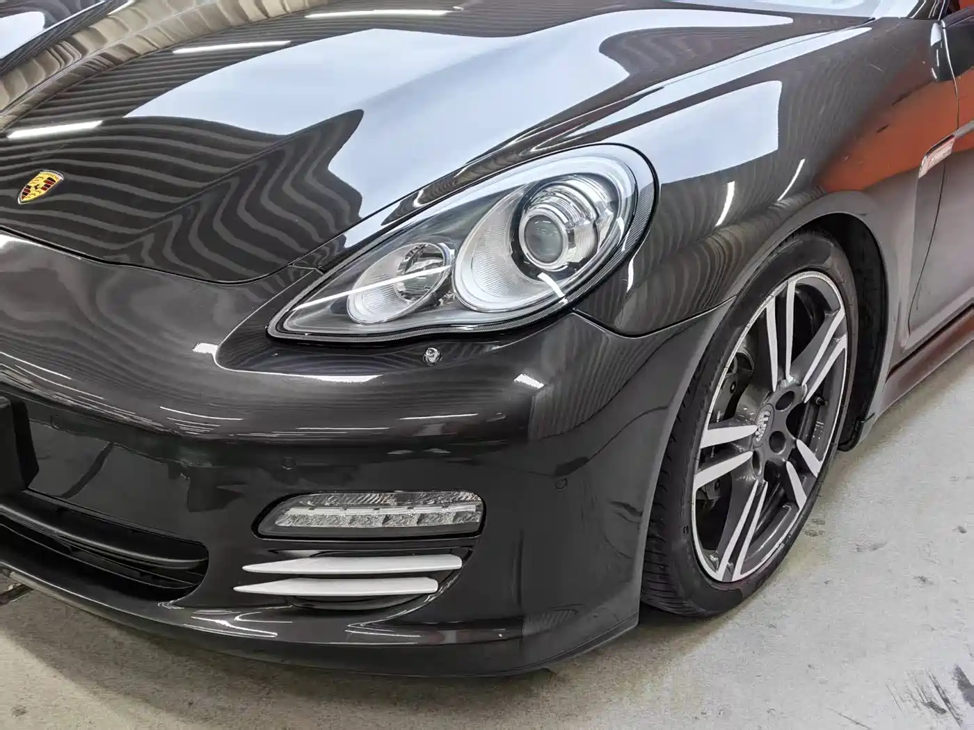 Porsche Panamera 2010 Panamera 4 3.6L фото 5