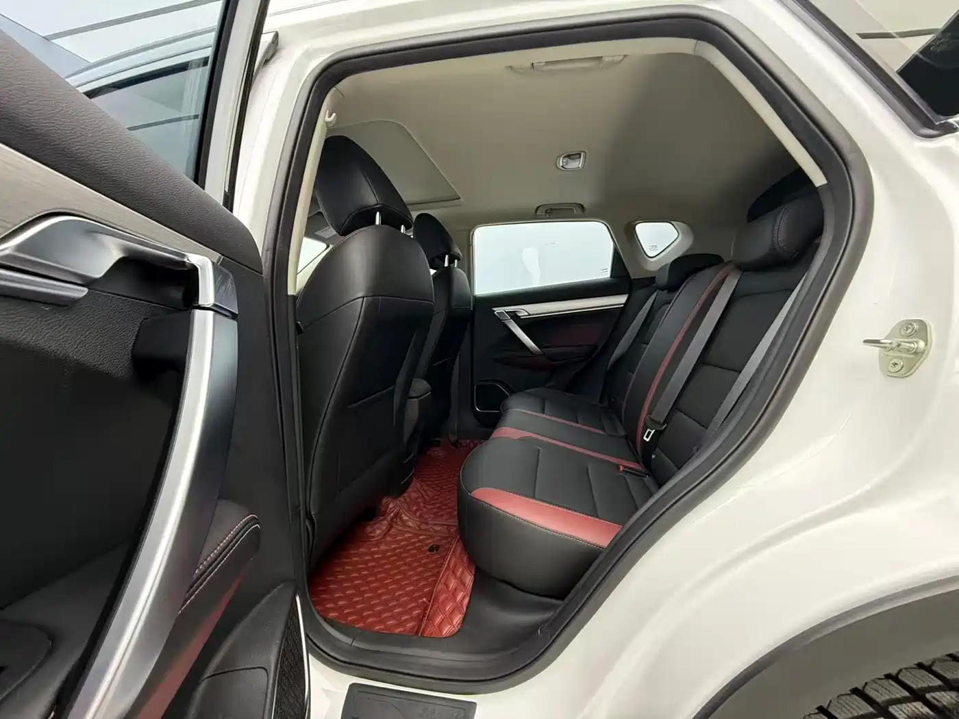 GEELY AUTOMOBILE BINYUE