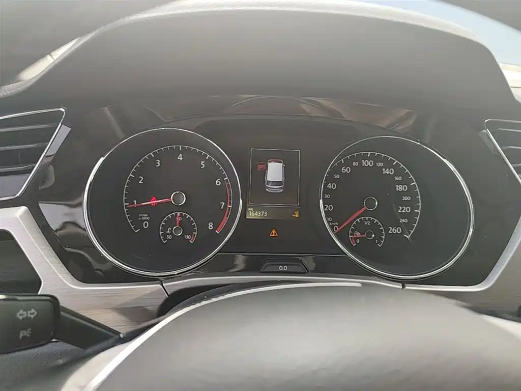 Volkswagen Touran 2018 Touran L 280TSI DSG Luxury 7-seater фото 12