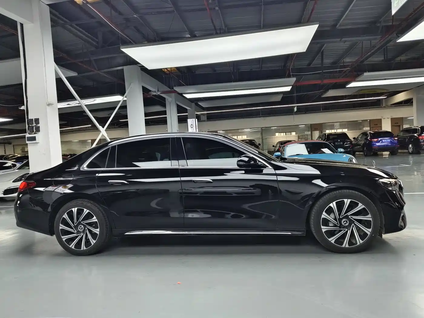 Mercedes-Benz E-Class 2024 Model E 300 L Luxury фото 19