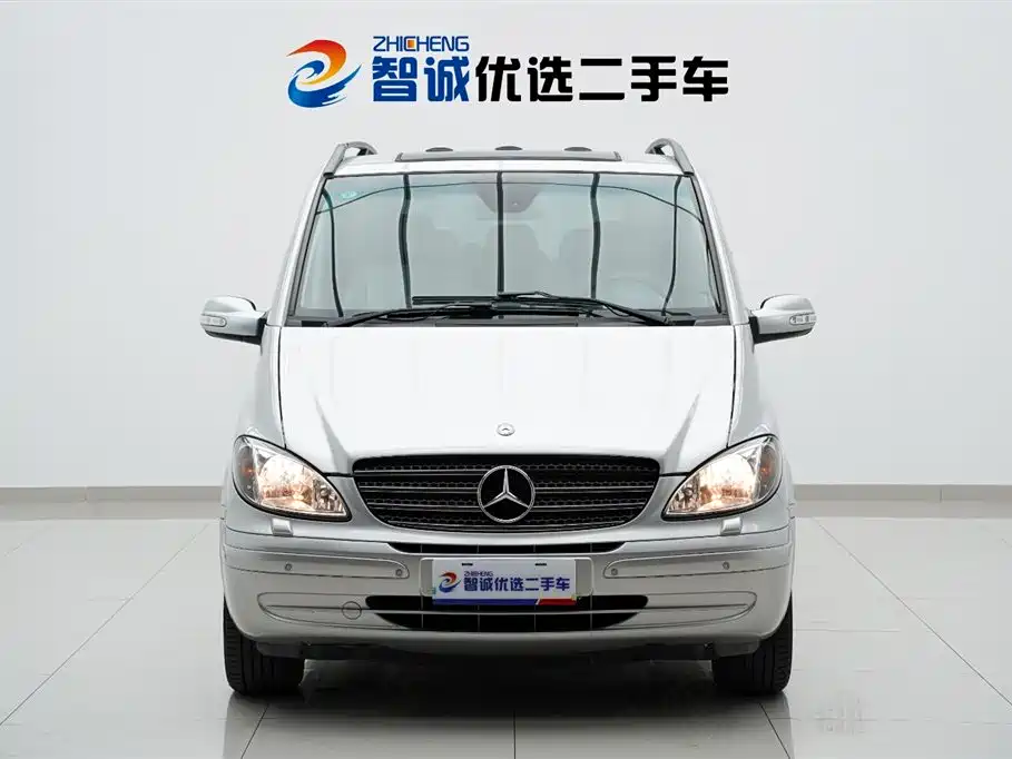 Mercedes-Benz Viano (Import) 2006 Viano 3.2L фото 2