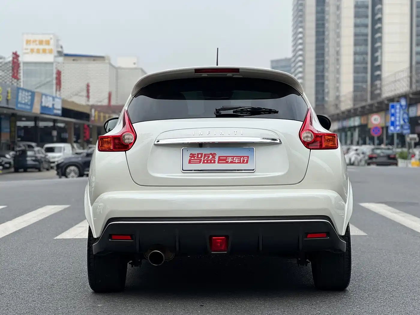 Infiniti ESQ 2019 2014 1.6L Free Edition