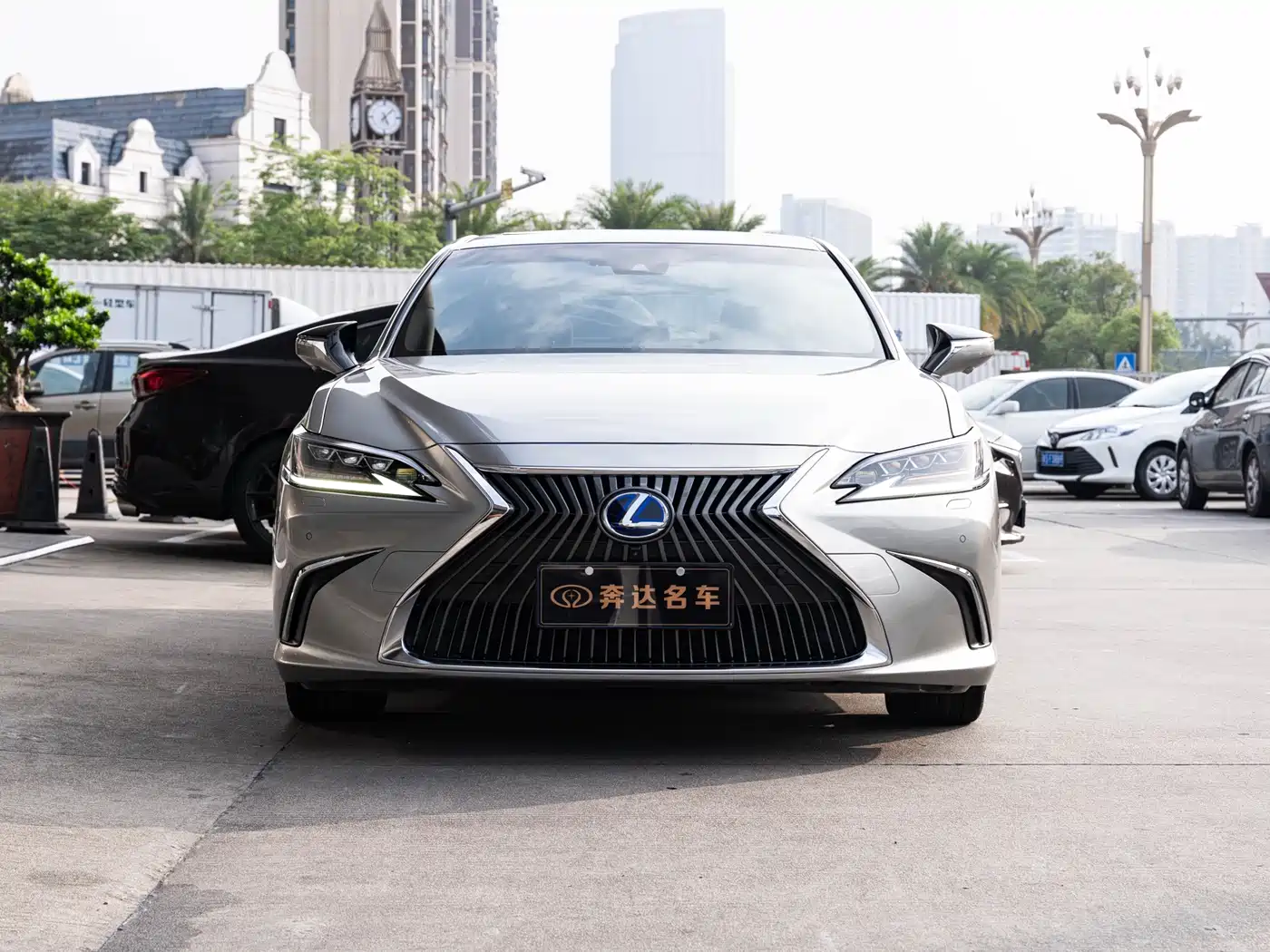 Lexus ES 2018 300h Premium Edition China V фото 2