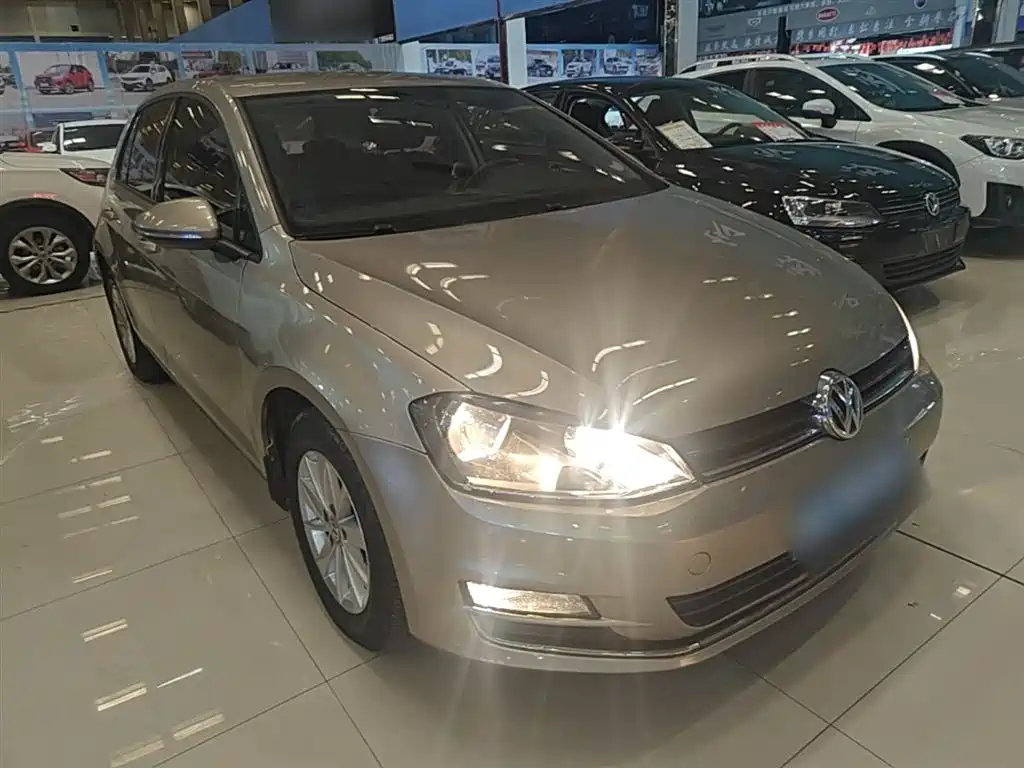 Volkswagen Golf 2016 1.6L Automatic Fashion фото 4