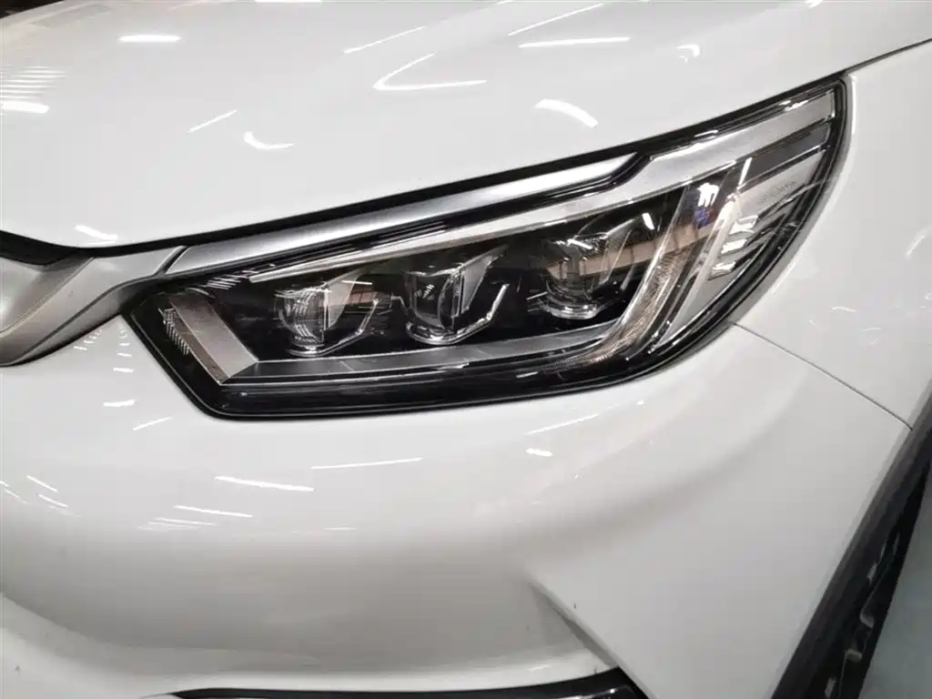 BYD Yuan Pro 2021 401KM Premium Model фото 24