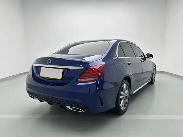 Фото 4 - Mercedes-Benz C-Class