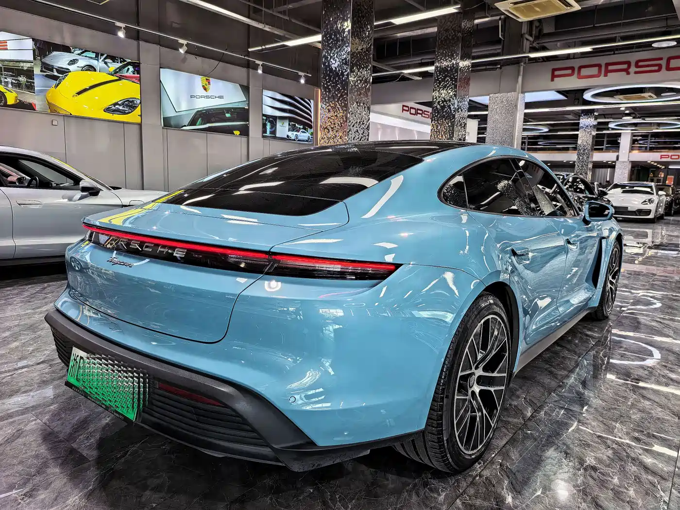 Porsche Taycan 2024 2022 Facelift Taycan