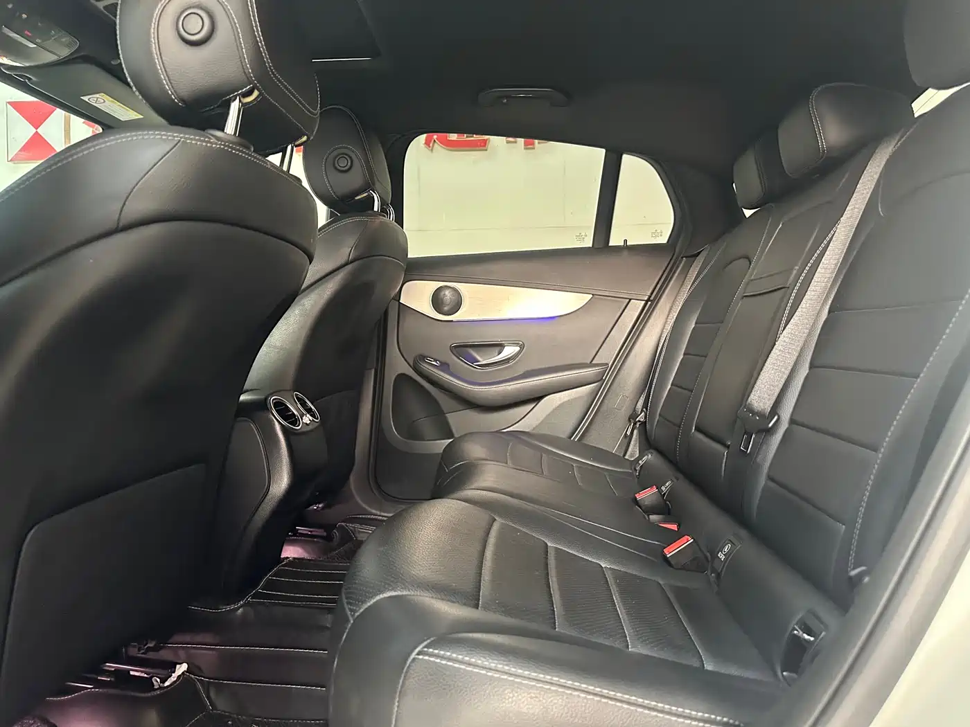 Mercedes-Benz GLC Coupe 2020 GLC 260 4MATIC Coupe SUV фото 11