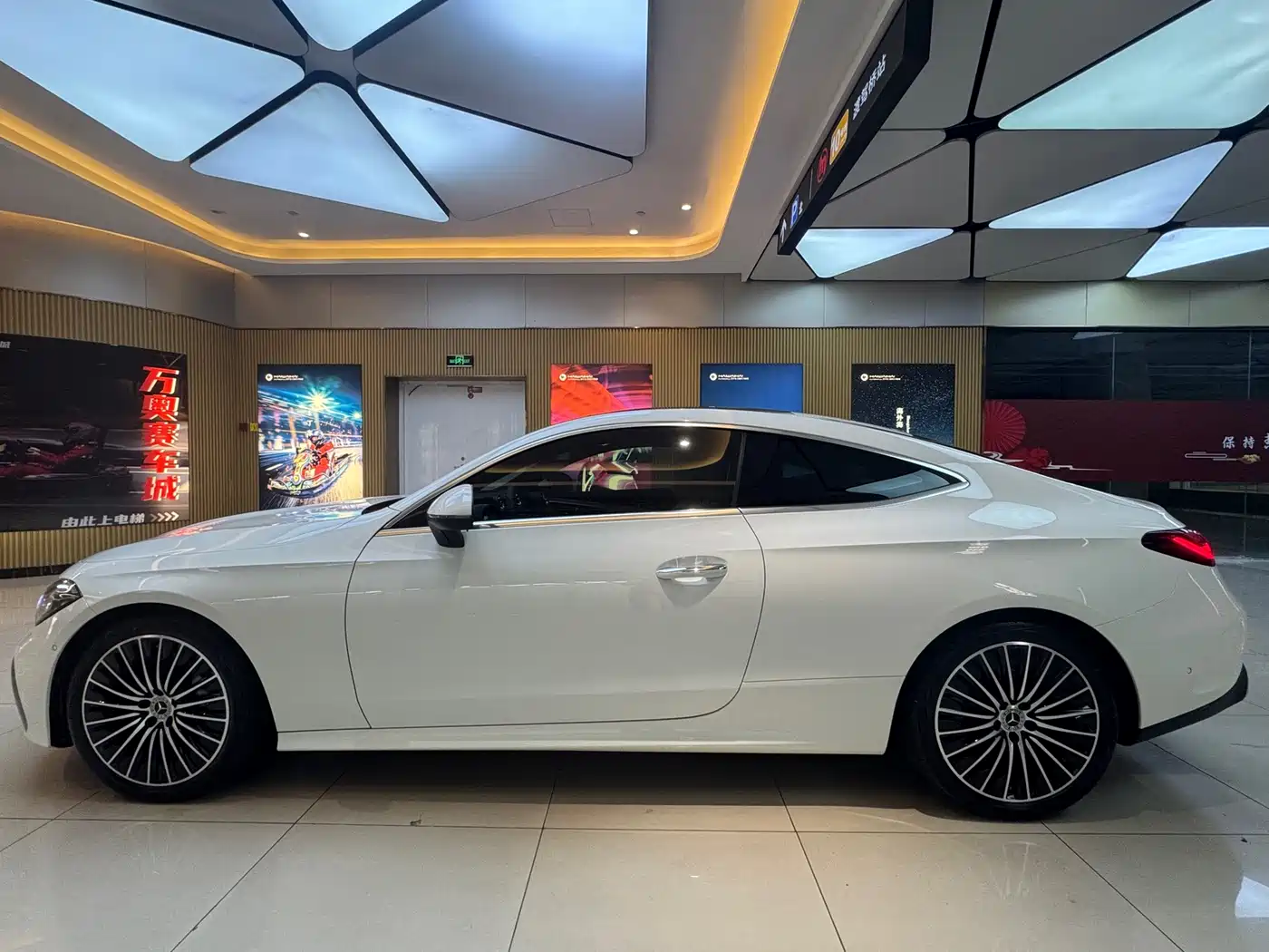 Mercedes-Benz CLE 2024 CLE 260 Coupe фото 8