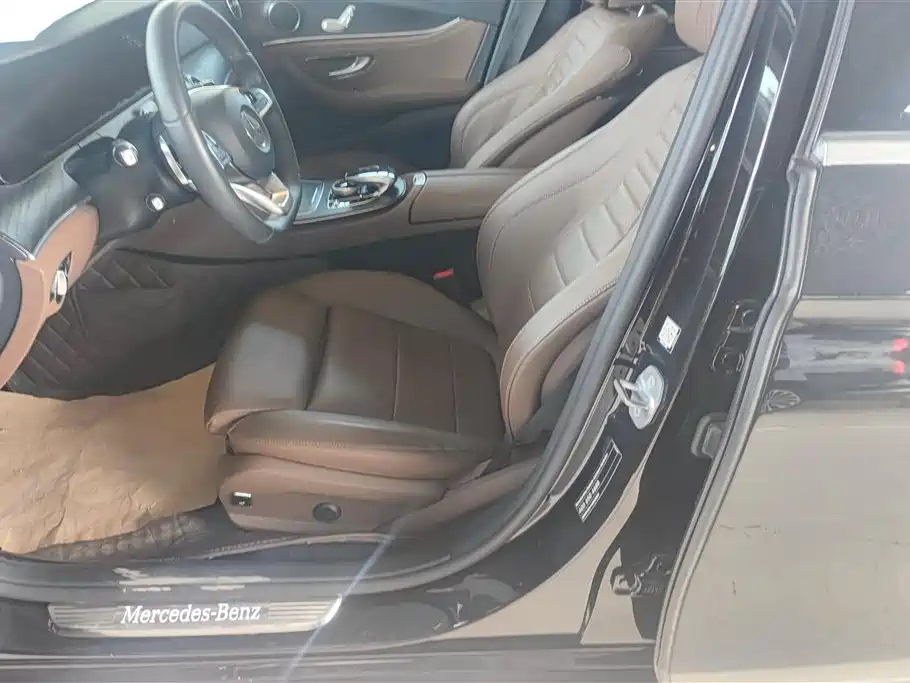 Mercedes-Benz E-Class 2018 E 200 L Sport фото 9