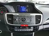 Фото 13 - Honda Accord