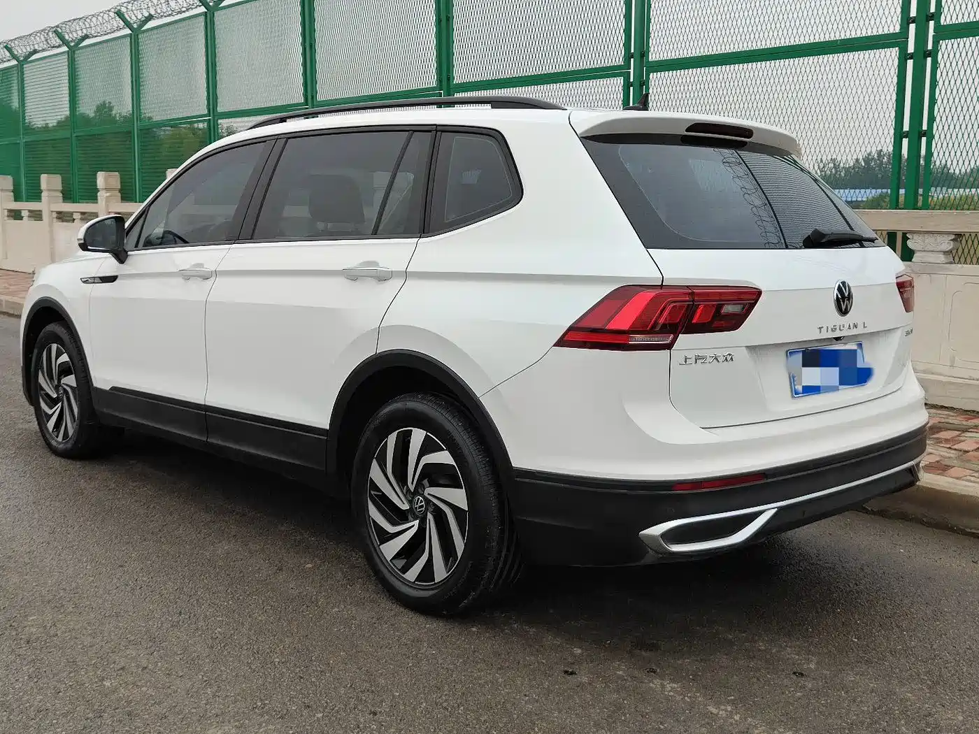 Volkswagen Tiguan L 2022 330TSI Automatic 2WD Comfort Edition фото 4