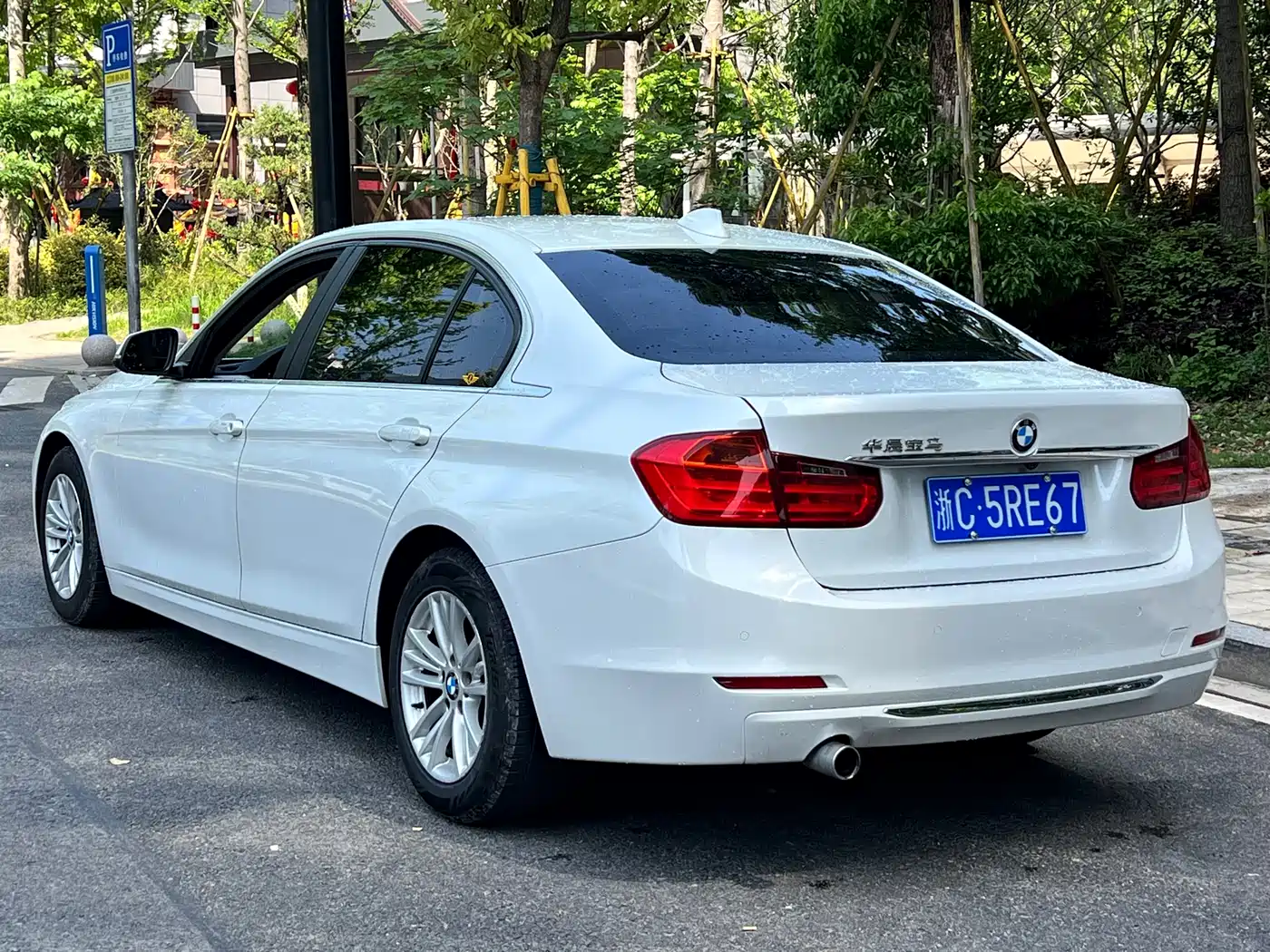 BMW 3 Series 2015 316Li Fashion фото 7