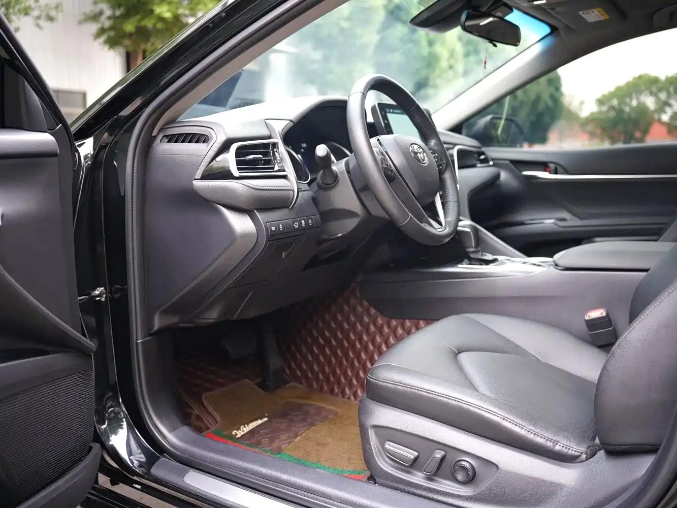 Toyota Camry 2019 2.0G Luxury Edition China VI фото 12