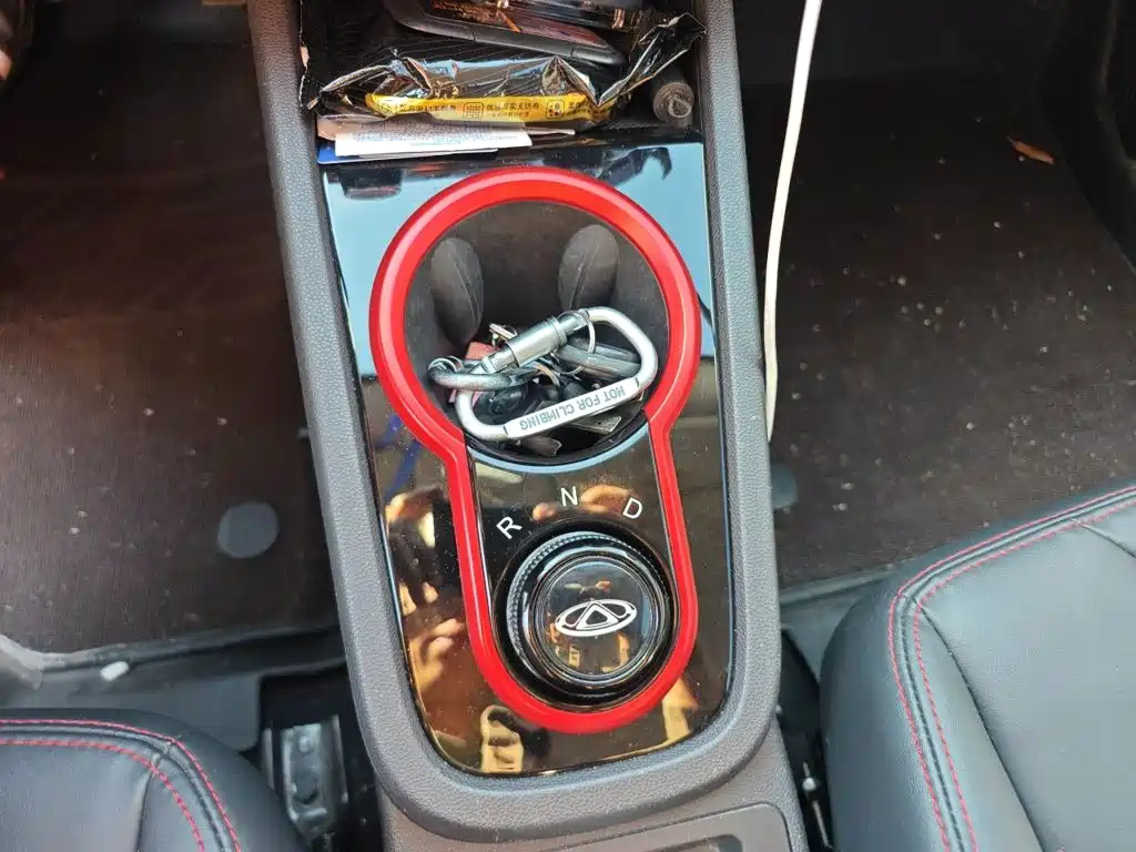 QQ New Energy Little Ant 2023 2022 Facelift Sweet Edition Light Sugar LFP 30.7kWh 30kW 301km