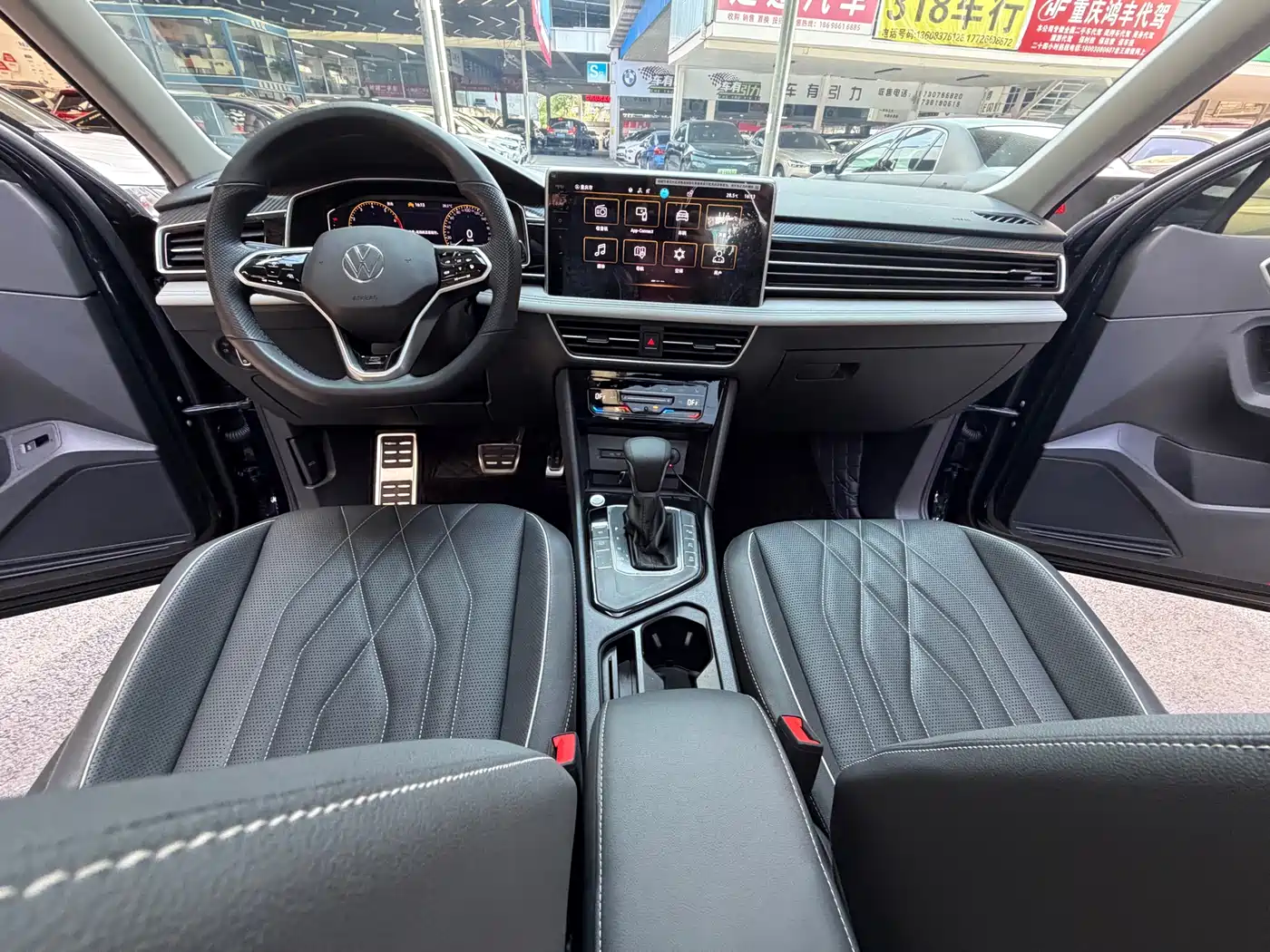 Volkswagen Tiguan L 2024 330TSI Automatic 2WD R-Line Premium Enjoyment Edition фото 16