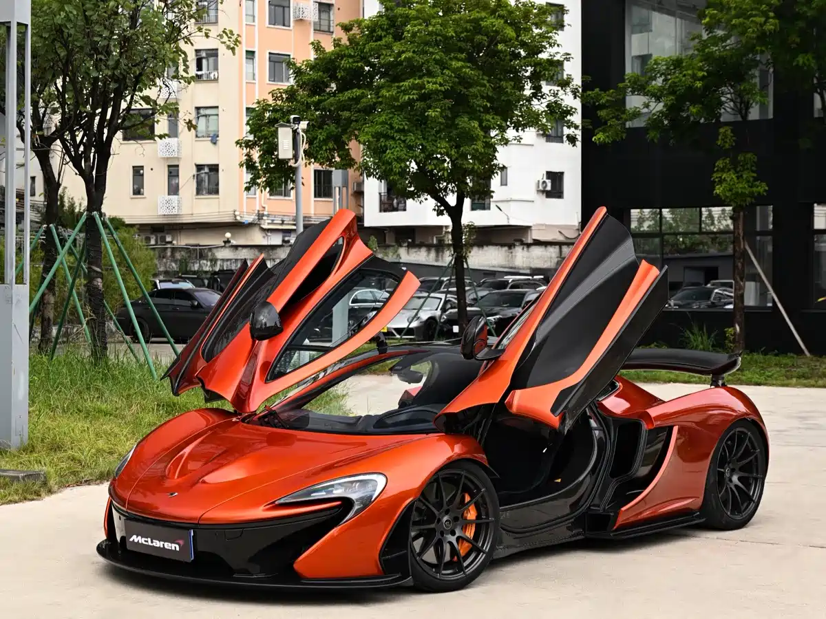Photo 4 - McLaren P1