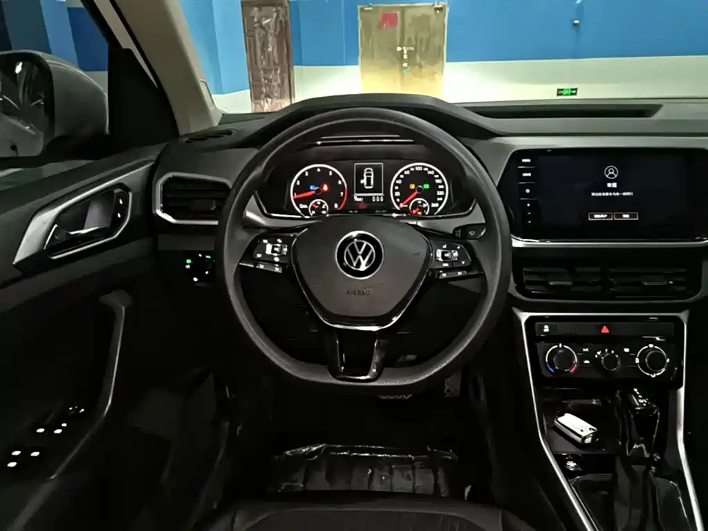 Volkswagen T-Cross 2021 1.5L Auto Comfort Edition фото 11