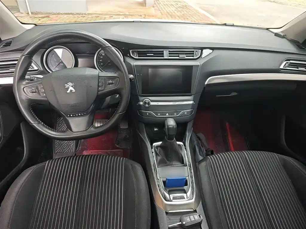 Peugeot 408 2018 350THP Automatic Luxury Edition фото 10