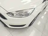 Фото 24 - Ford Focus