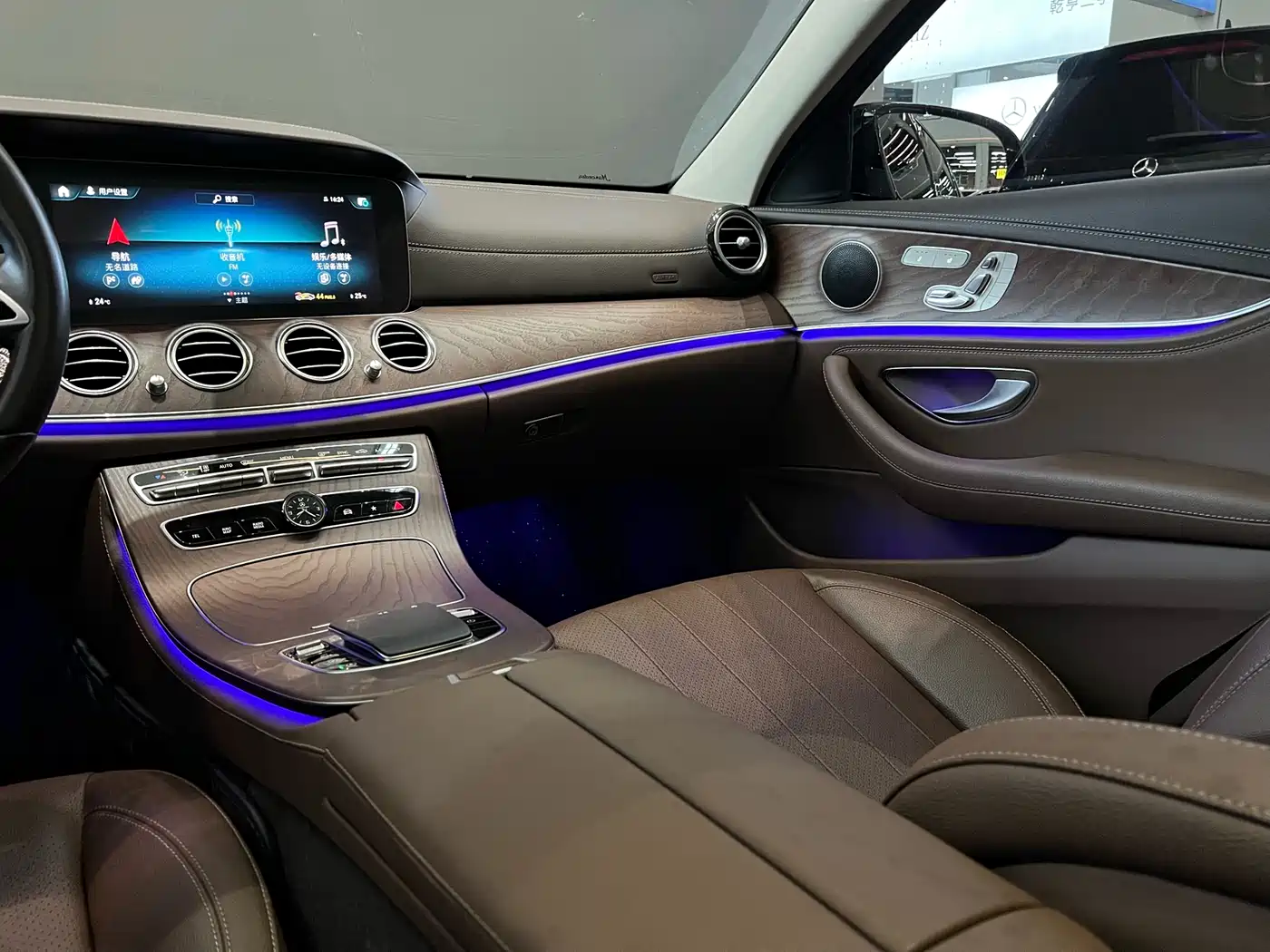 Mercedes-Benz E-Class 2023 Facelift E 300 L Fashion фото 24