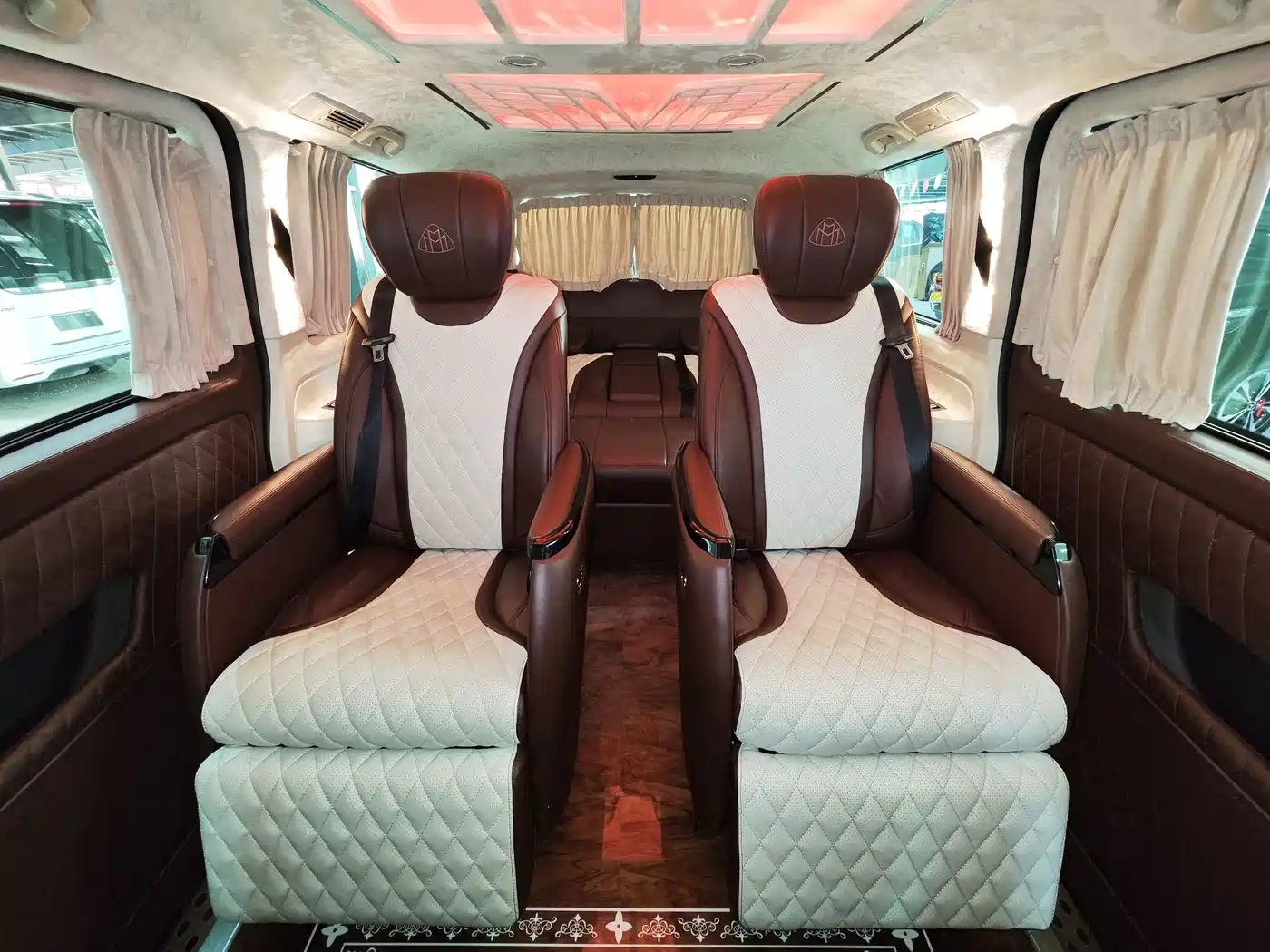 Mercedes-Benz Vito 2021 2.0T Business Edition 7-seater фото 13
