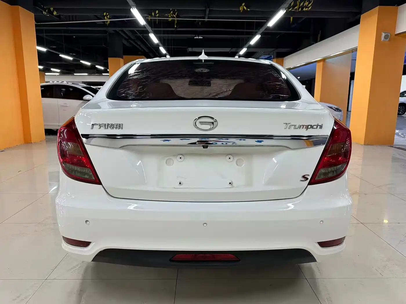 GAC Trumpchi Trumpchi GA3S Vision 2014 1.6L Automatic Luxury ESP Edition фото 7