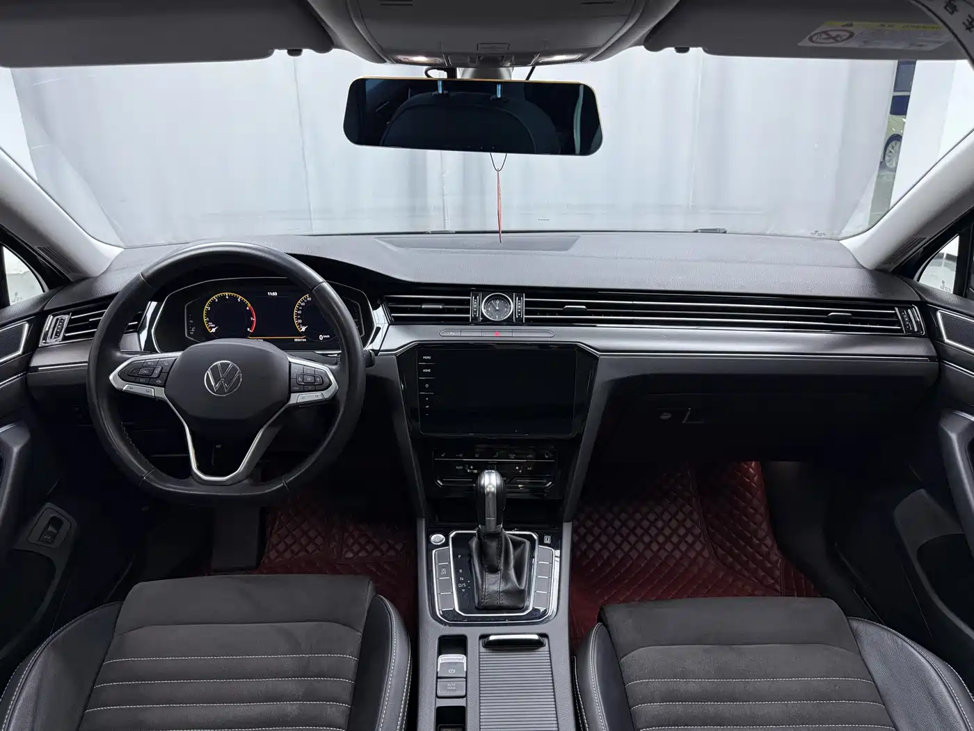 Volkswagen Magotan 2020 330TSI DSG Luxury фото 6