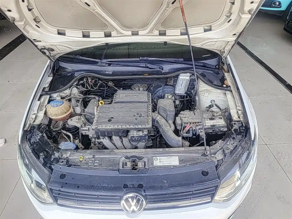 Volkswagen Polo 2014 1.6L Manual Comfort Edition фото 20