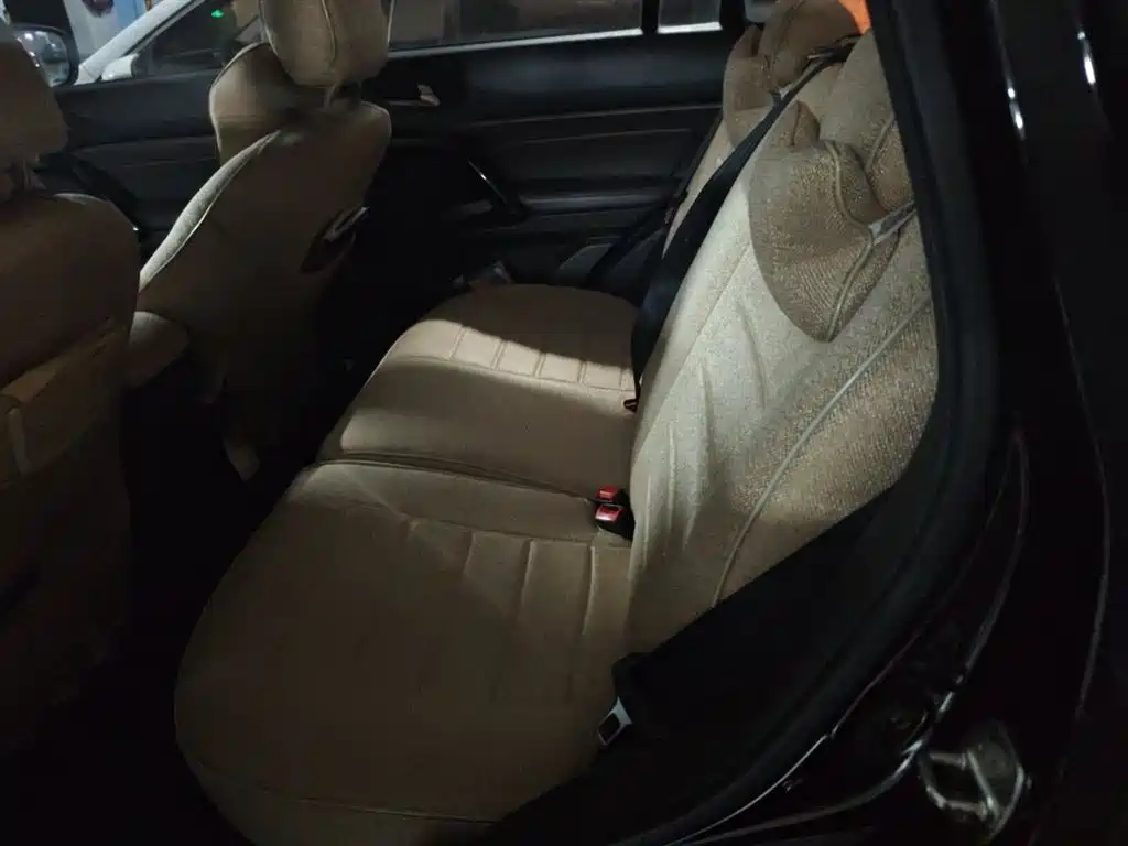 GAC Trumpchi Trumpchi GS4 2017 200T G-DCT 2WD Comfort фото 15