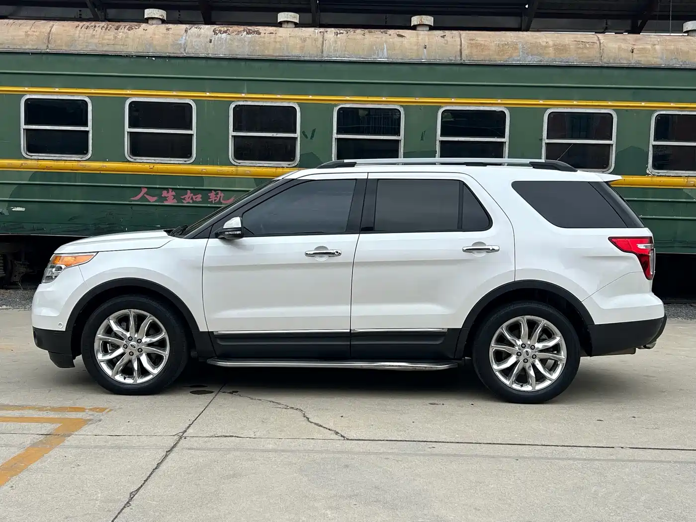Ford Explorer (Import) 2015 2013 3.5L Premium Edition