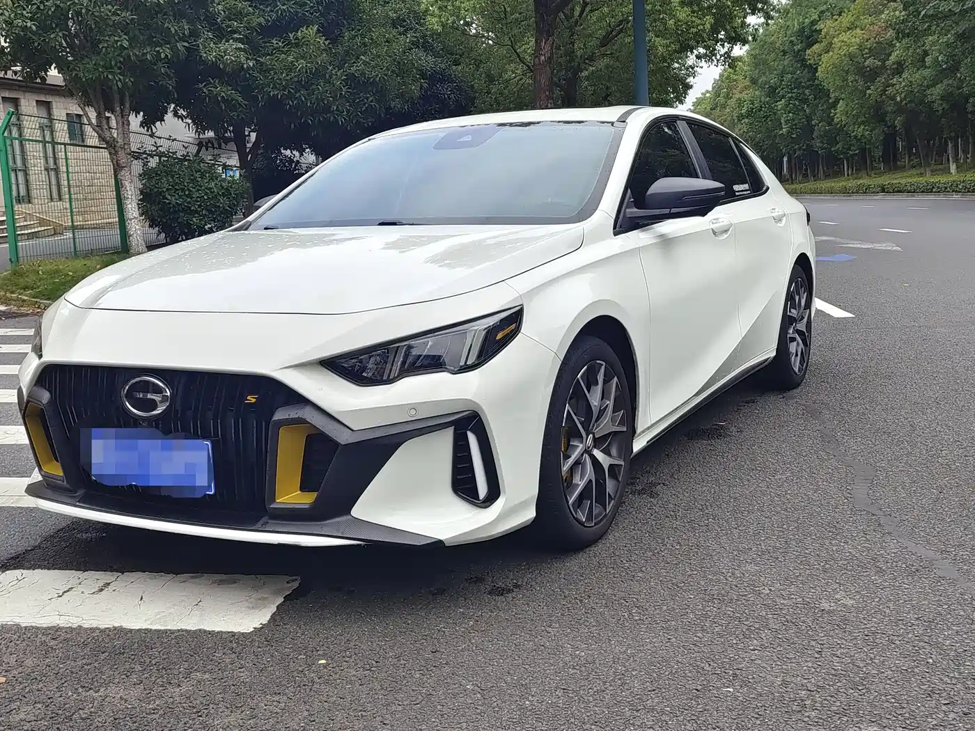 GAC Trumpchi Trumpchi Emkoo 2023 270T DCT J16 Edition