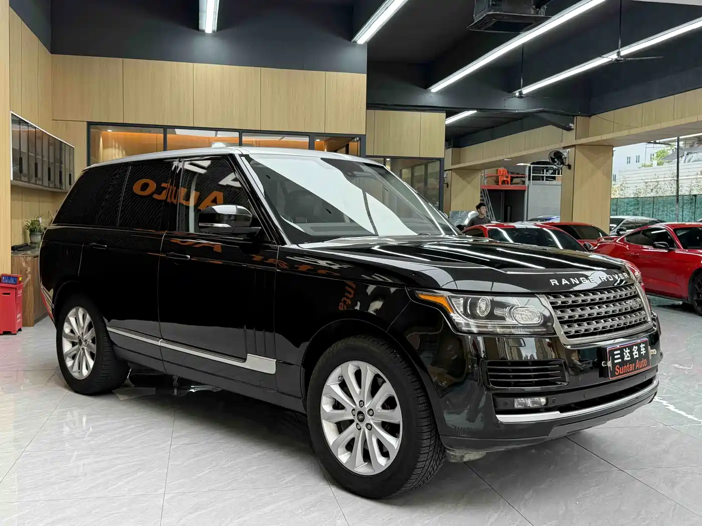 Land Rover Range Rover 2013 NA 5.0 V8 Vogue SE фото 3