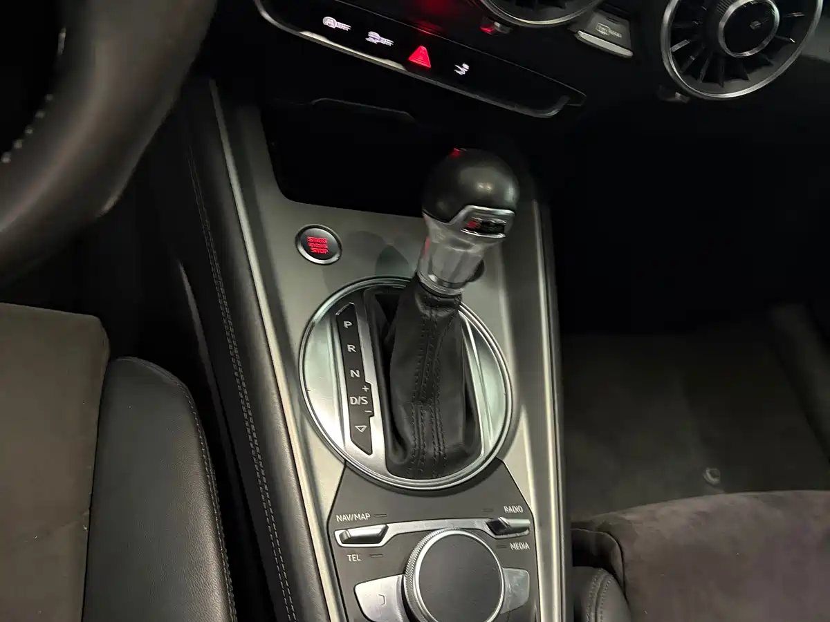 Audi TT 2015 TT Coupe 45 TFSI фото 14
