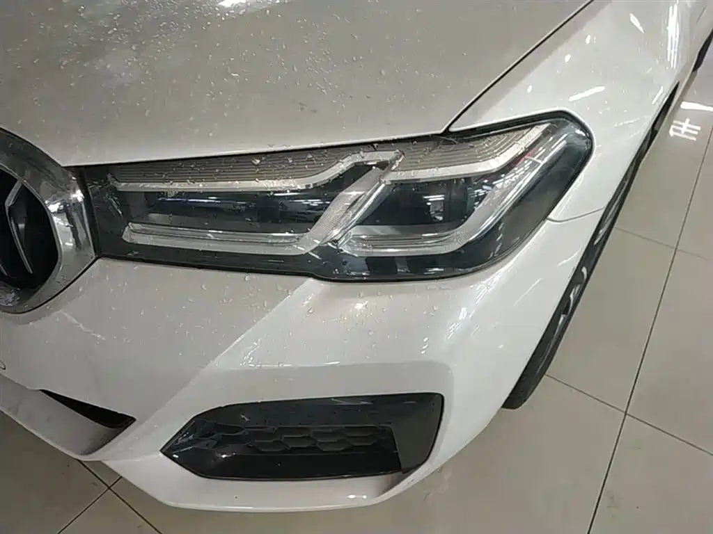 BMW 5 Series New Energy 2021 535Le M Sport Package фото 18