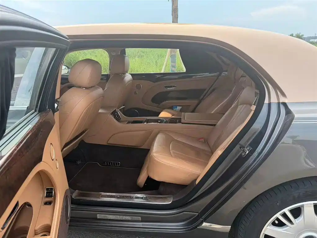 Bentley Mulsanne 2018 2017 6.8T Long Wheelbase