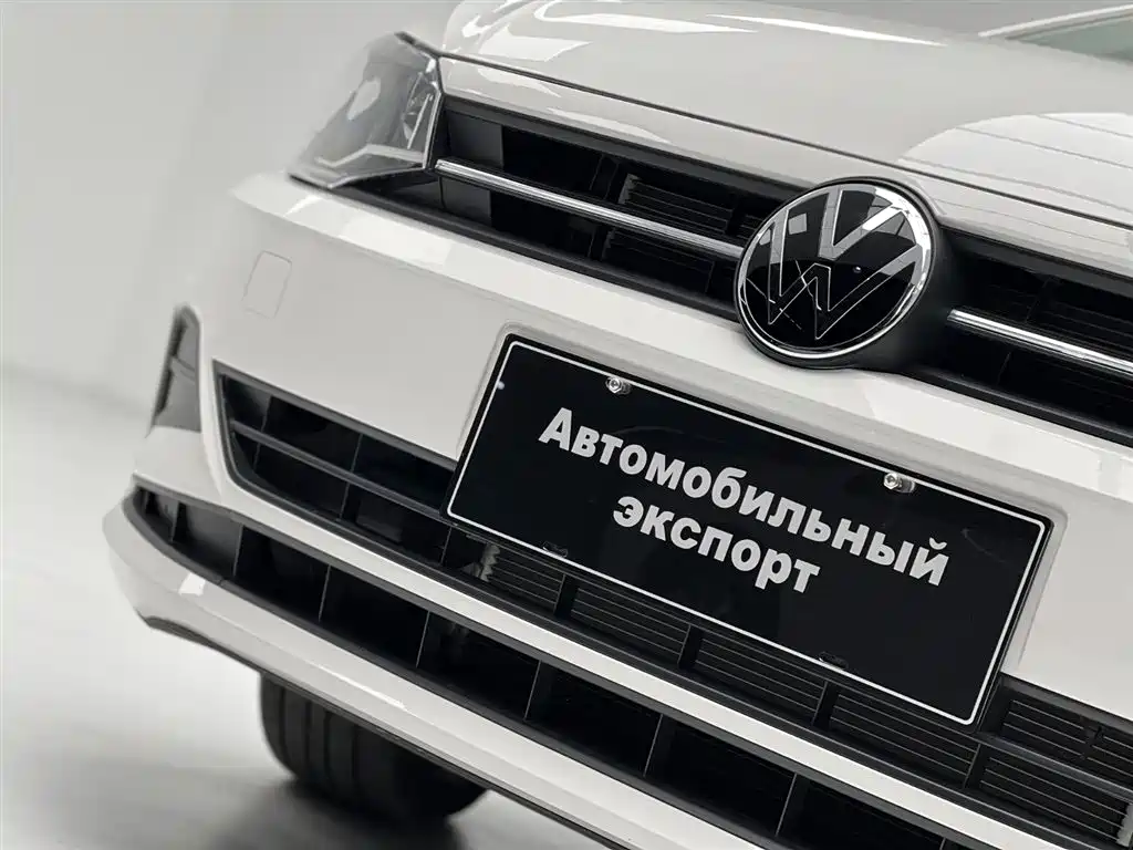 Volkswagen Polo 2021 Plus 1.5L Automatic Panorama Enjoyment Edition фото 5