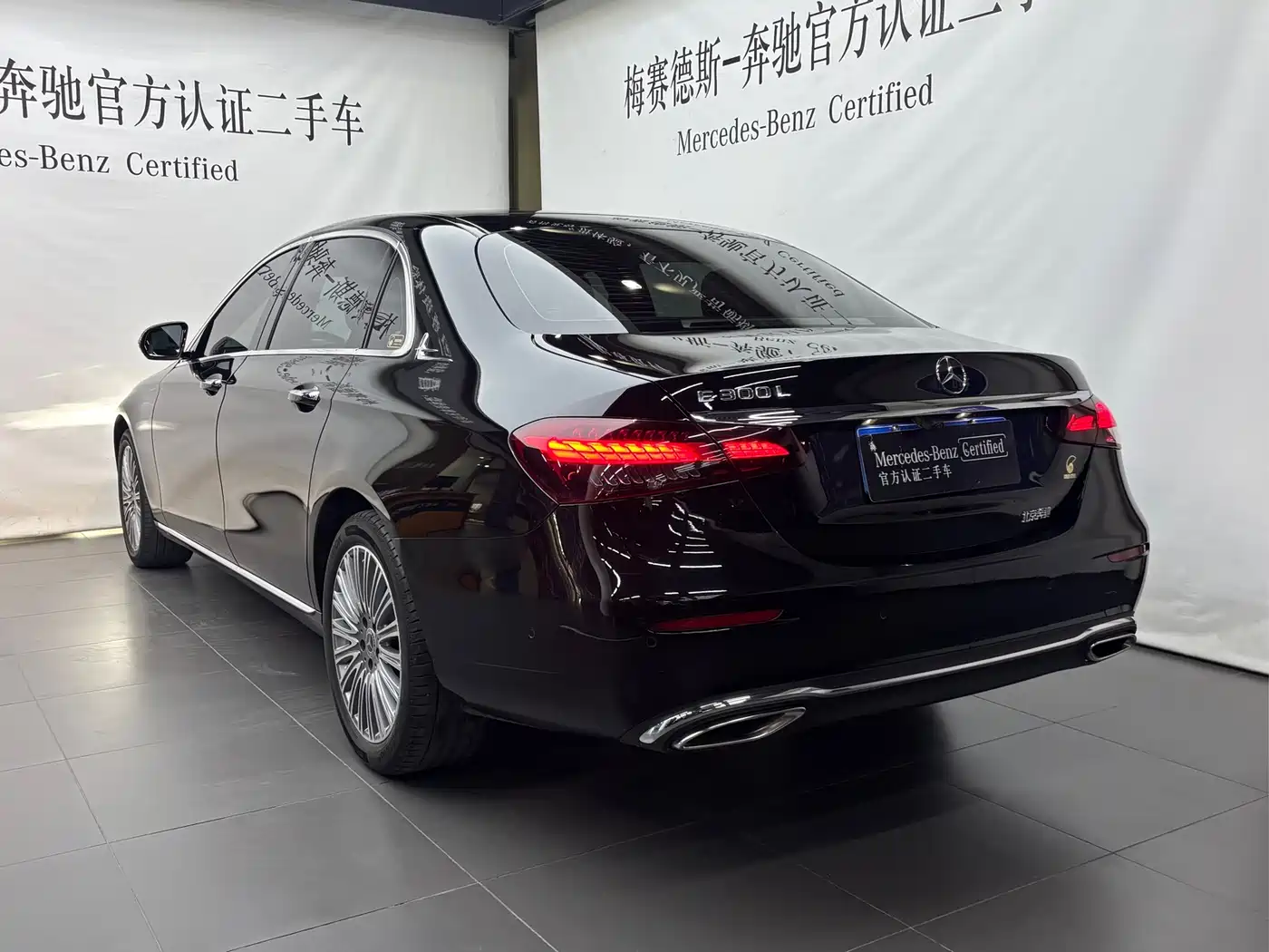 Mercedes-Benz E-Class 2021 E 300 L Fashion фото 5
