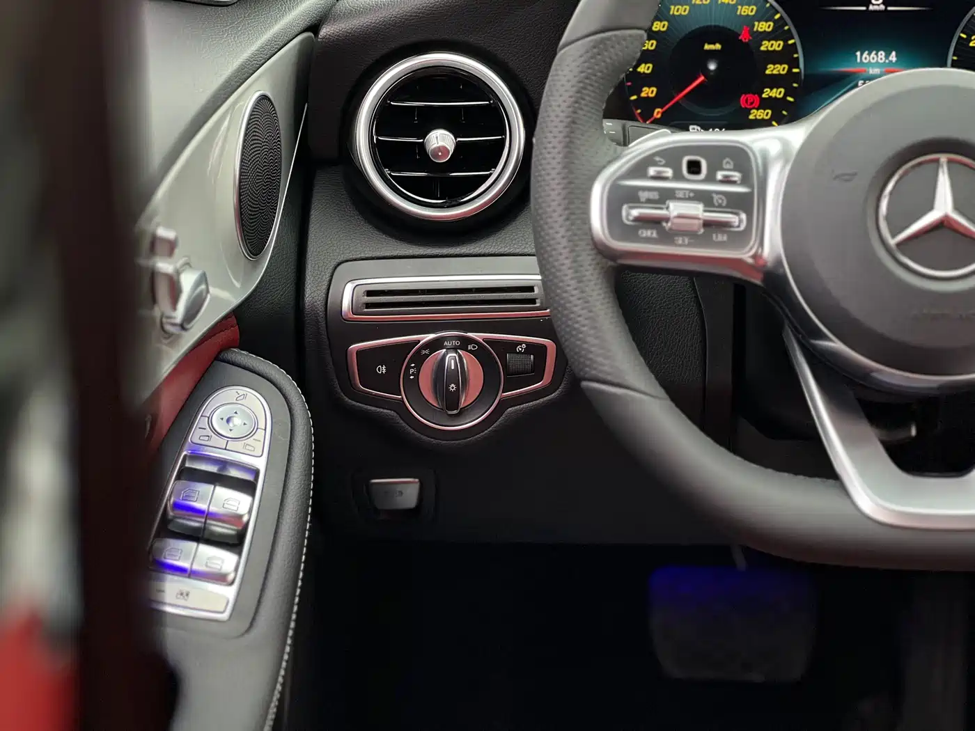 Mercedes-Benz C-Class 2020 Facelift C 260 Sport Version фото 10
