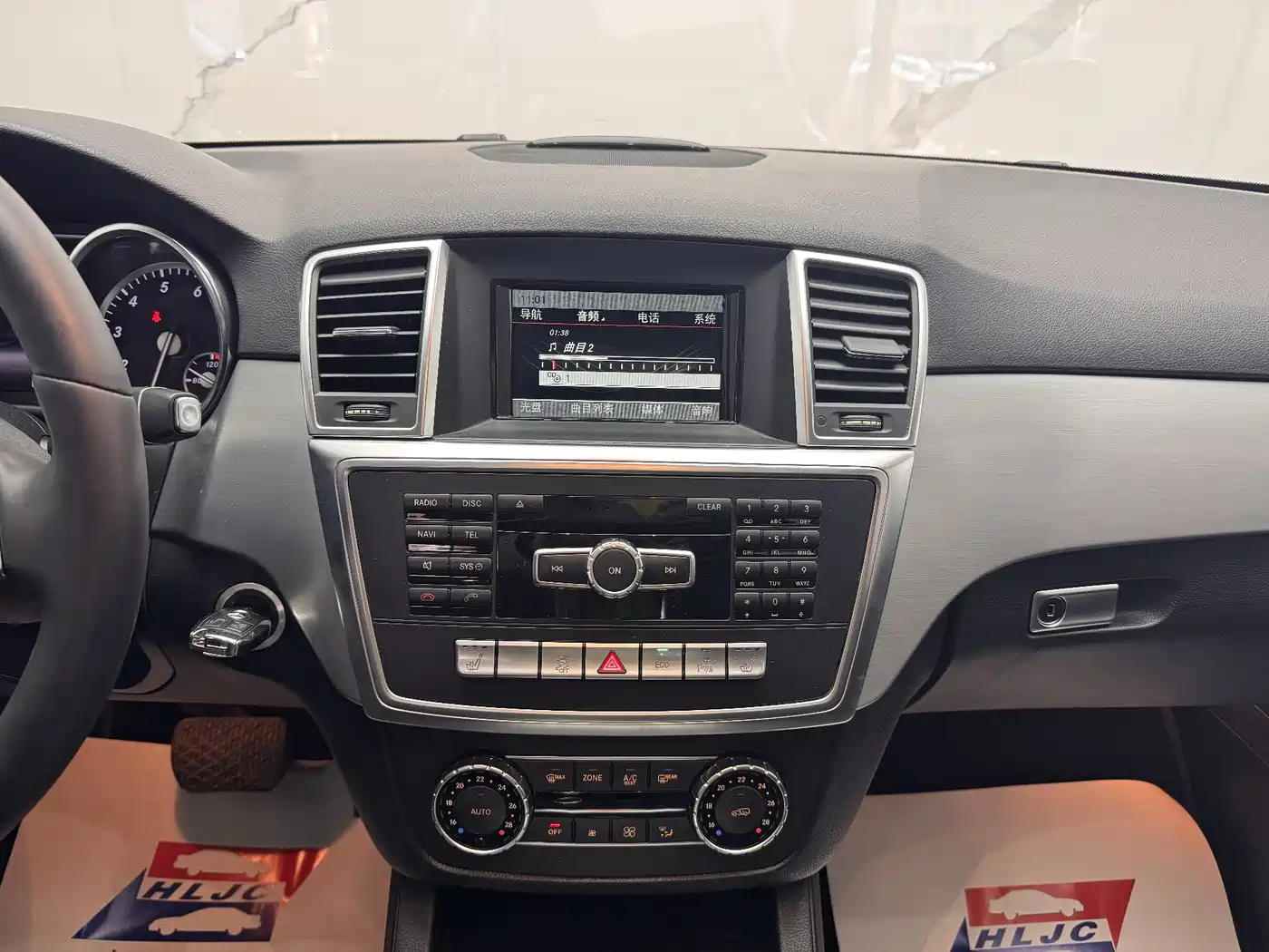 Mercedes-Benz M-Class 2014 ML 320 4MATIC фото 13