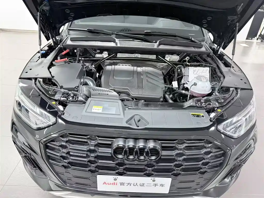 Audi Q5L 2024 Model 45 TFSI Luxury Dynamic фото 8