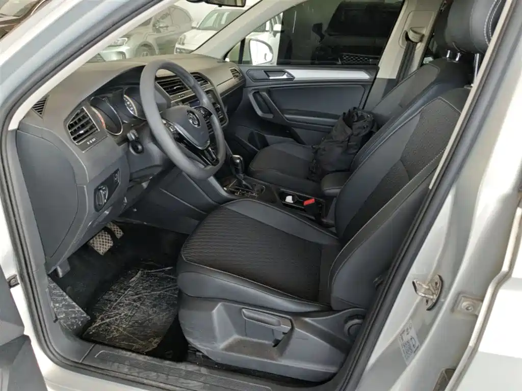 Volkswagen Tiguan L 2019 330TSI Automatic 2WD Trend Edition China VI фото 15