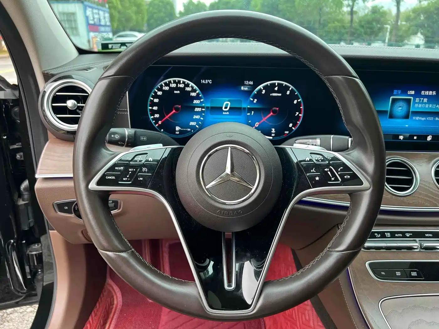 Mercedes-Benz E-Class 2023 E 300 L Luxury фото 16