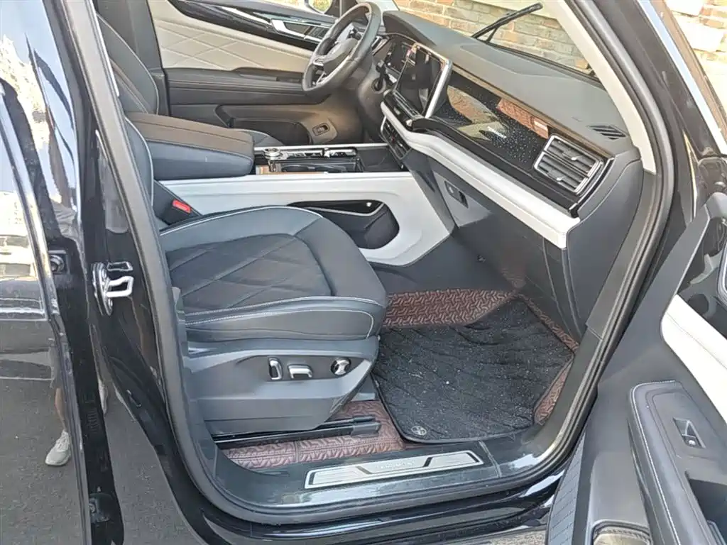 Volkswagen Teramont 2024 380TSI 4WD Prestige Flagship Edition фото 11